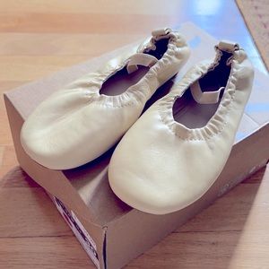 Zara kids leather Mary Jane flats in tan/champagne